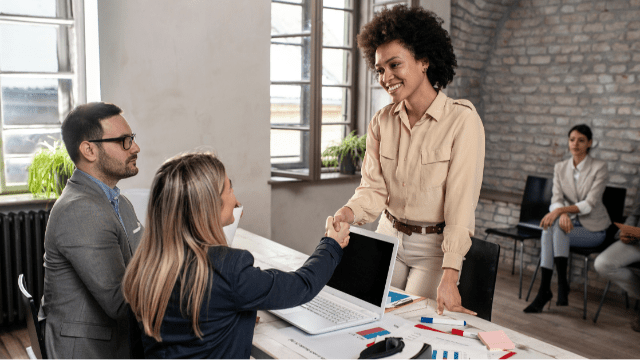 Entreprises : comment recruter sur le réseau ?